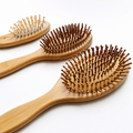 Cepillo de bambú para el cabello